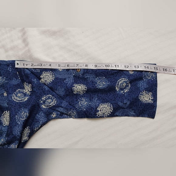 Rangmanch Women's Indigo Printed Straight Mandarin Collar Cotton Kurta - Picture 7 of 10